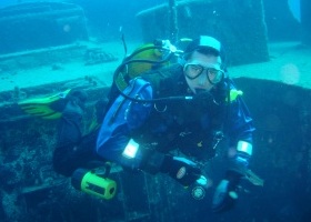 diver on the Rozi wreck, Malta: Teresa Murphy